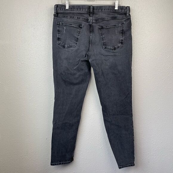 Old Navy Relaxed Slim Fit Black Distressed Jeans Size 34 X 32 EUC - Picture 4 of 6